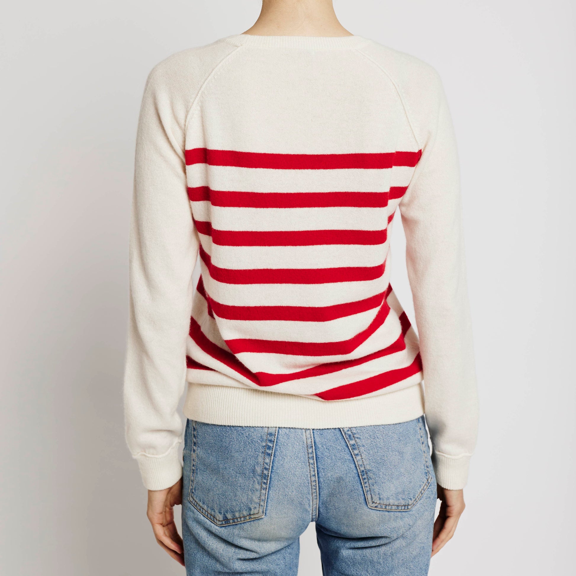 Alabaste Le Breton cashmere striped sweater in red and cream, back view, 100% Mongolian cashmere, fully-fashioned with raglan sleeves.